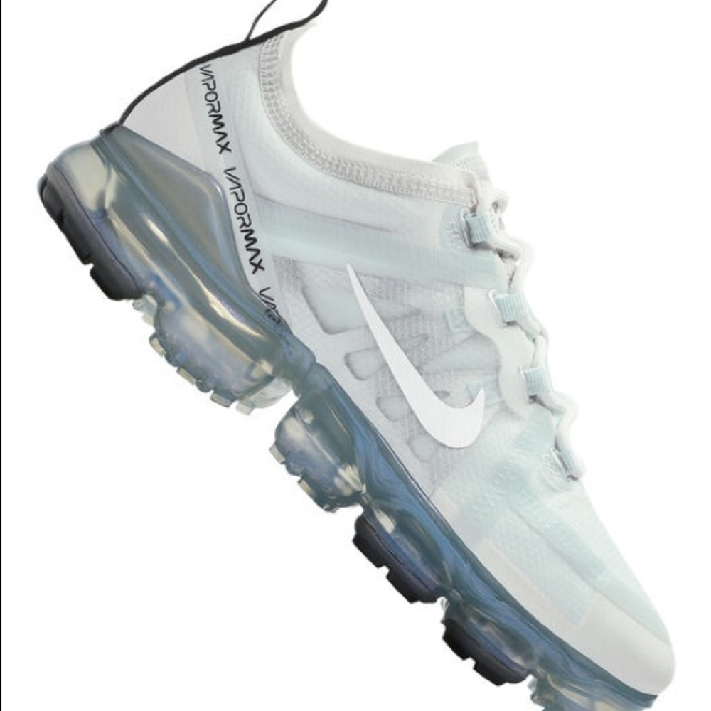 Vast grey women’s Nike vapor air Max size 8